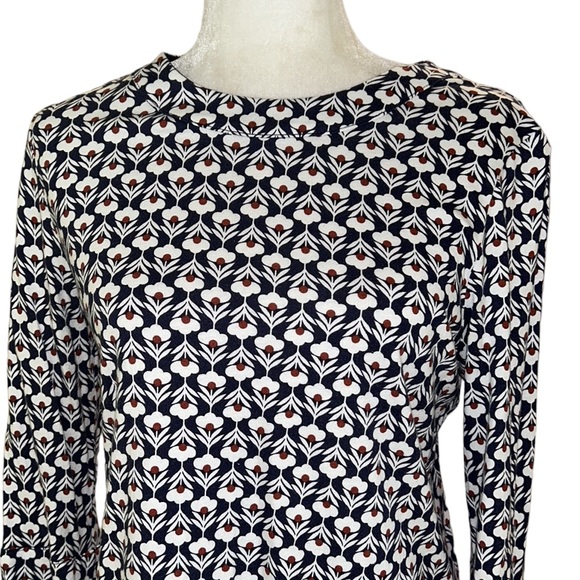 Boden Althea Petal Head Geometric Floral Keyhole 3/4 Sleeve Tee - 8 - Picture 4 of 13